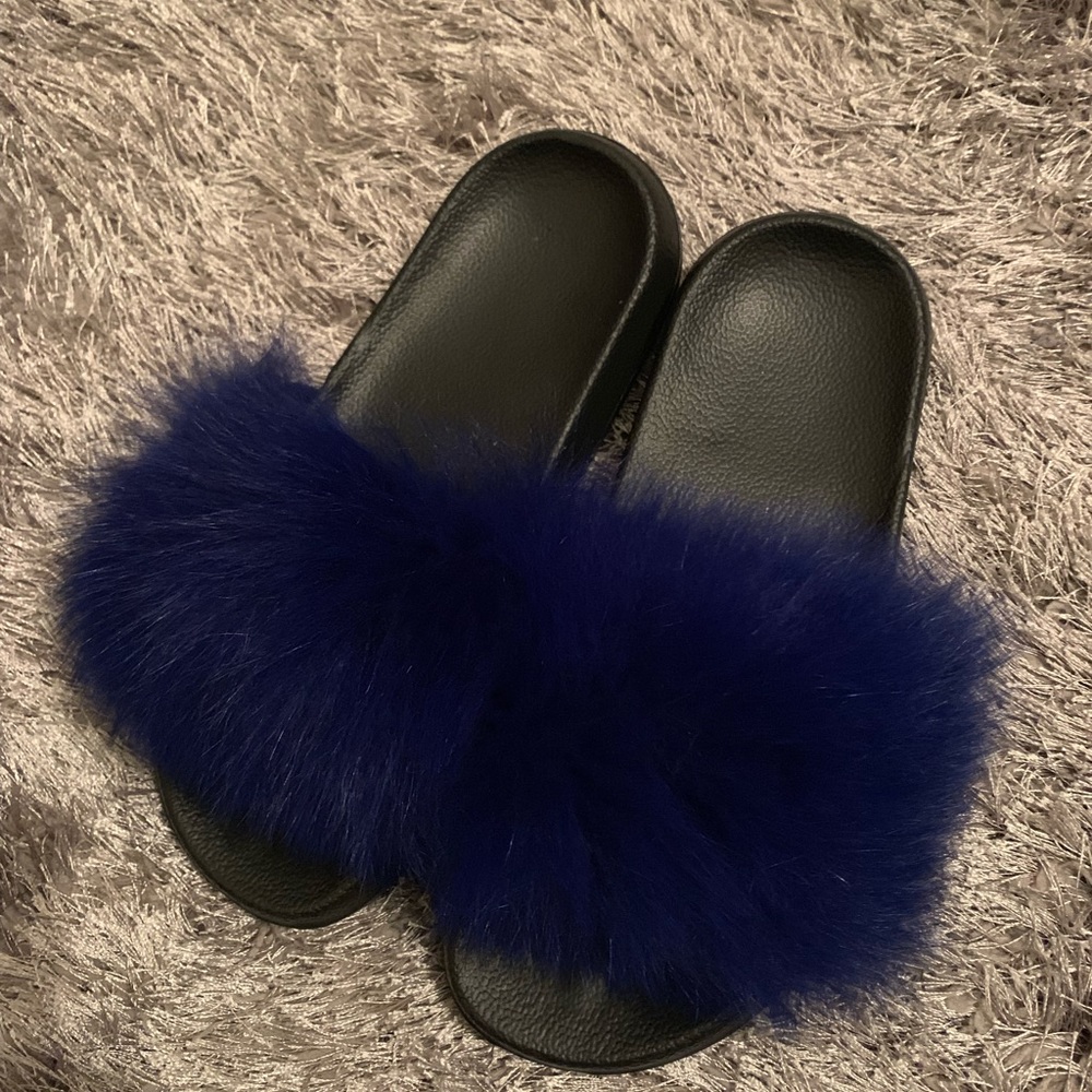 Fur Slides - Picture 2 of 6